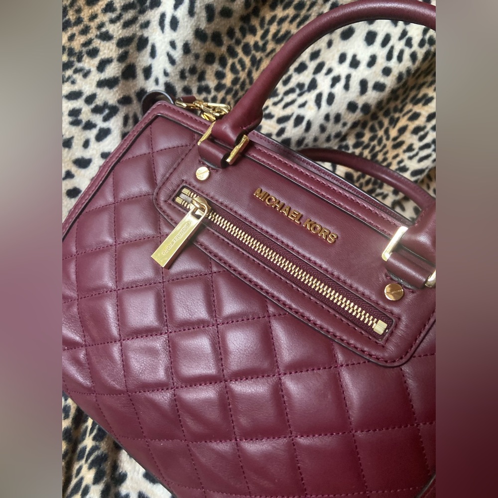 Michael Kors Selma quilted bag burgundy